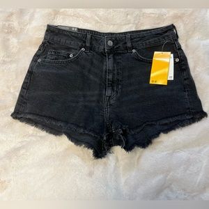 h&m regular waist shorts